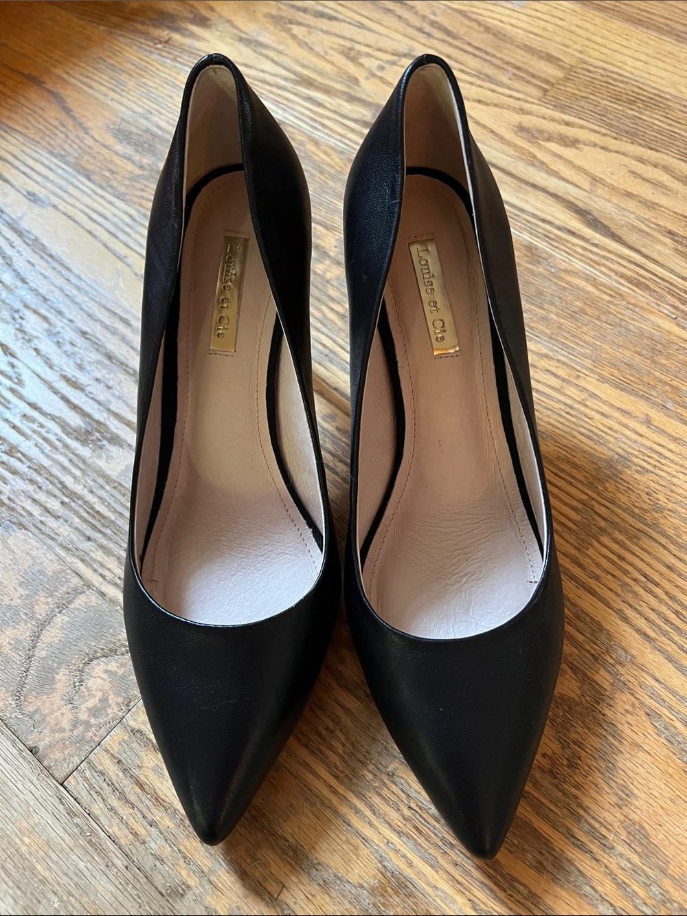 Louise et Cie Harlow Black Pointed-Toe Leather Pumps size 8 EUC
